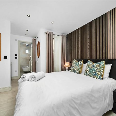 Nine Elms Modern Studio Apartments London Exterior foto