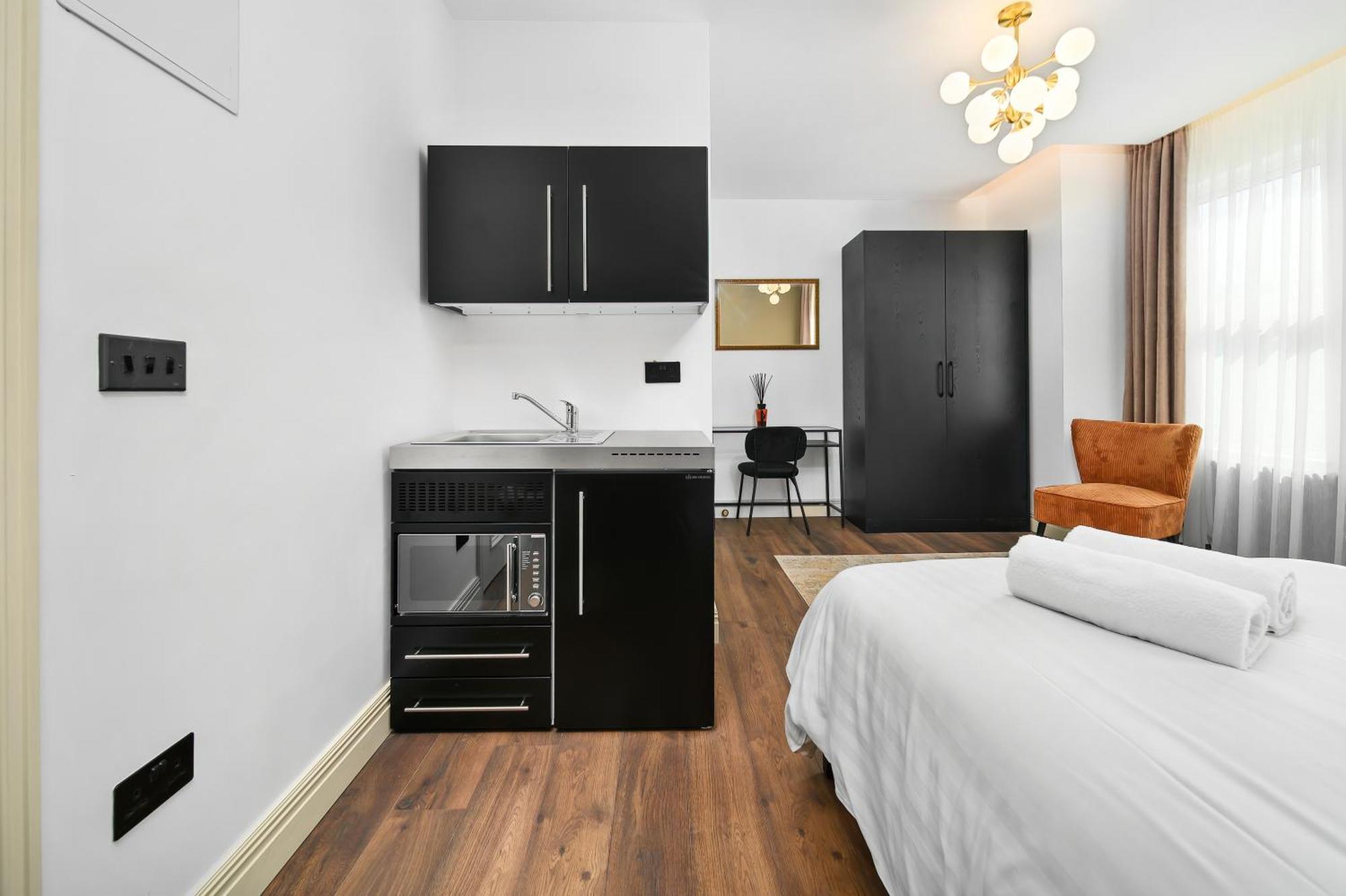 Nine Elms Modern Studio Apartments London Exterior foto