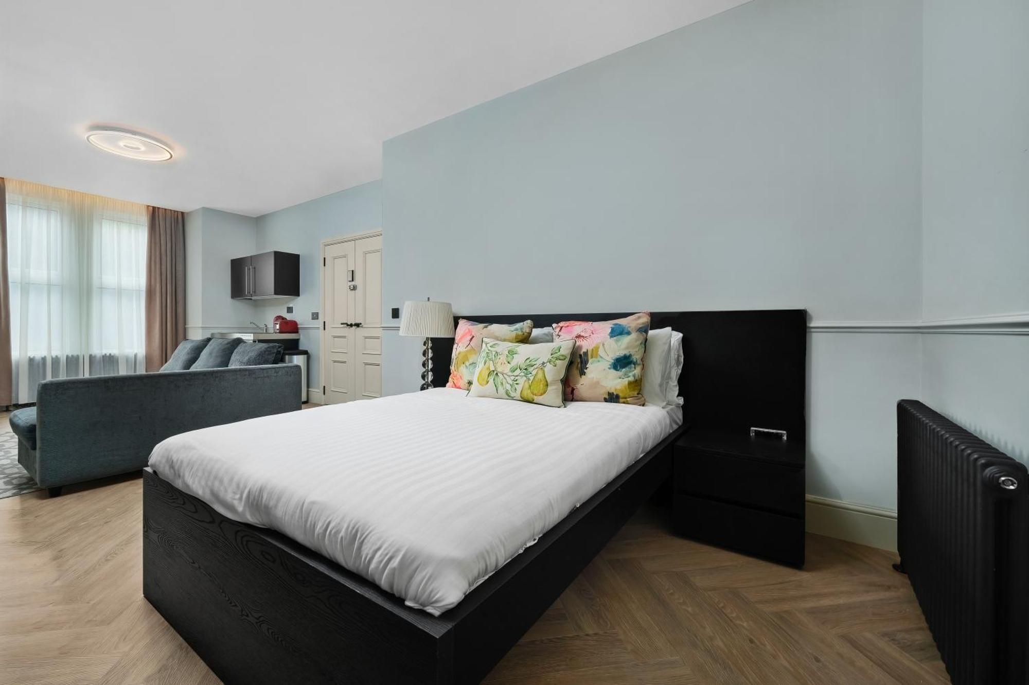 Nine Elms Modern Studio Apartments London Exterior foto